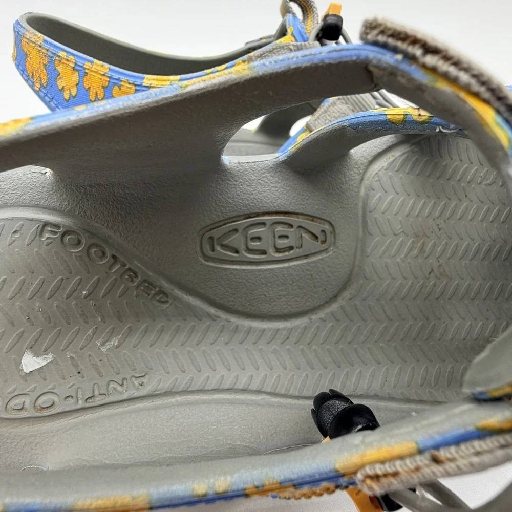 Keen Sandals Kids Sz 6 Blue Yellow Flowers Sunsport Water Shoes